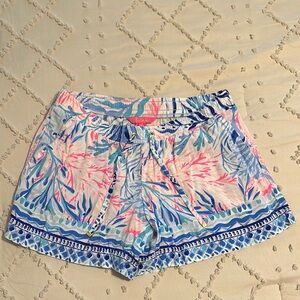 Lilly Pulitzer Women's Tropical Print Shorts